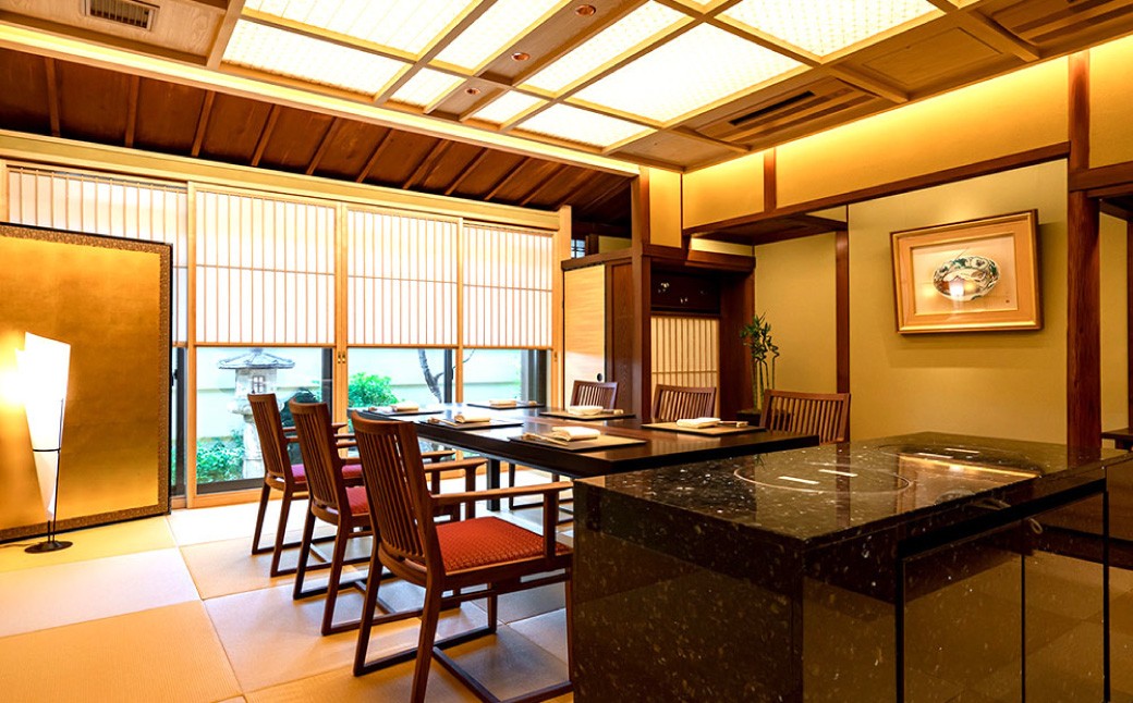 料亭本店 お食事券 20,000円分（10,000円券x2枚）食事券 券 チケット 三重県 桑名市