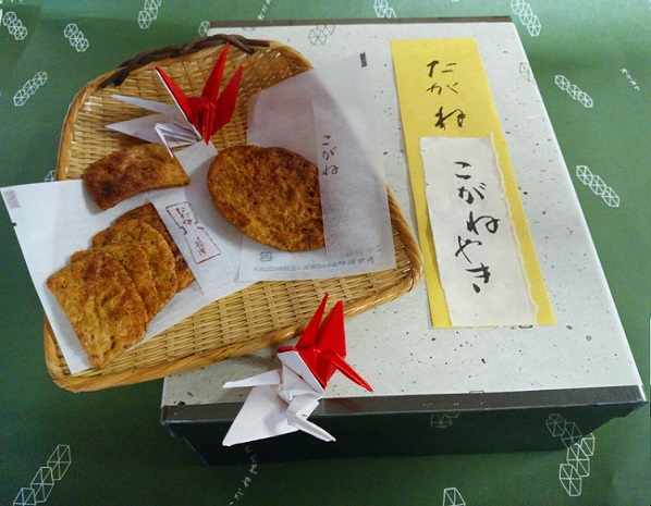 j_26　たがねや　Food&Culture of Kuwana　米菓たがね＆桑名の千羽鶴