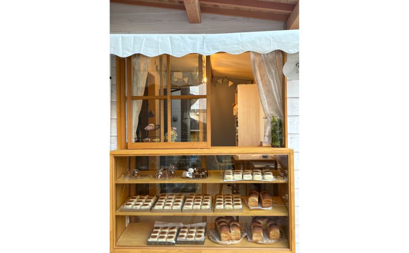 はちみつ酵母パン　ほんのり甘い食パン2本　パン ぱん トースト 朝食 おやつ はちみつ酵母