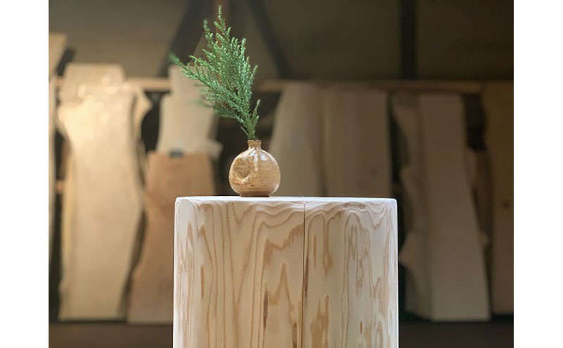 MORITOãæ£®ã®äžžå€ªã¹ããŒã«ïŒæïŒå
šé¢ãµã³ãã£ã³ã°ä»äžãïŒããªãããã³ ãµã€ãããŒãã«ãæ€
åãèå²ãããã倩ç¶çŽ æãLOGSTOOL