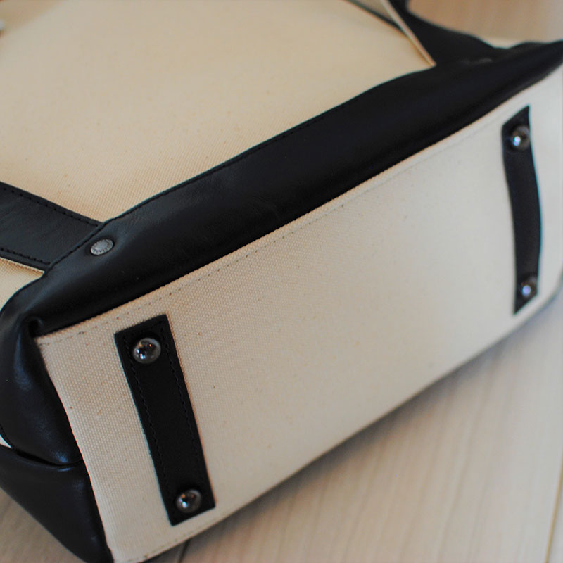 レディース　国産　キャンバスリュックサック　7M7-1048（ナチュラル×ネイビー）