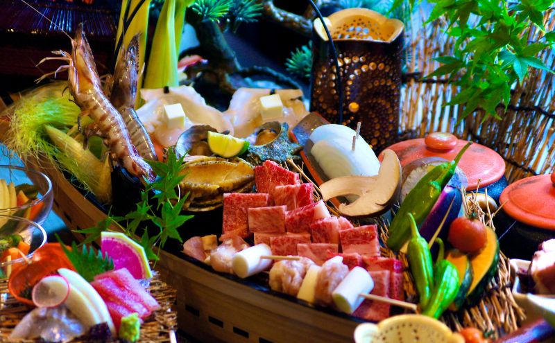 äŒè³ã®ããã宿 èµ€ç®æž©æ³é ãã®æ¹¯ 察æ³é£ã§äœ¿ããã100,000åå宿æ³ã®ããåžïŒèµ€ç®ååå
«æ»æåŸ
åžãå€éã©ã€ãã¢ãããæ¥œããã2åæ§åãä»ãïŒ