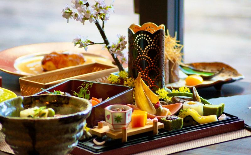 伊賀のかくれ宿 赤目温泉隠れの湯 対泉閣で使える　100,000円分宿泊ギフト券（赤目四十八滝招待券 2名様分付き）