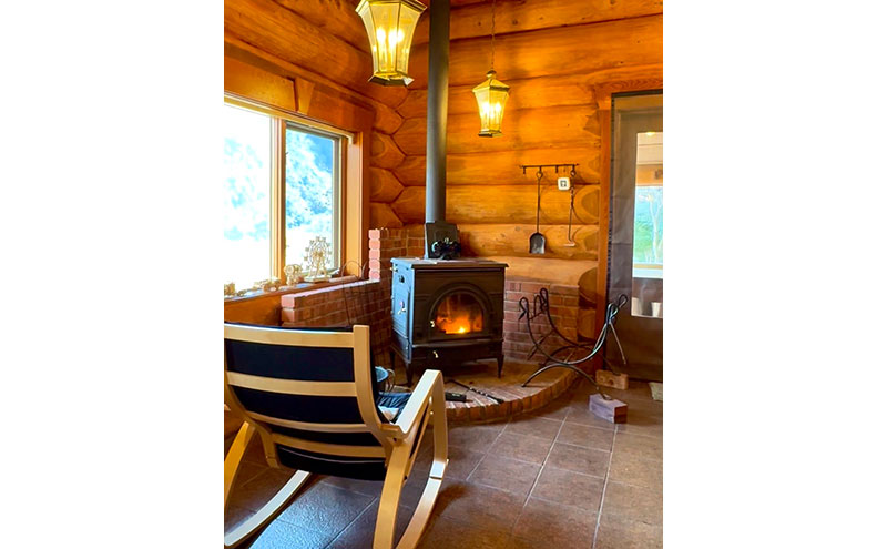 【大阪から90分&名古屋から2時間】1組限定ペット可ログハウス2名様招待券【朝&地元の食材を用いた夕食付き】| ログハウス 宿泊 のんびり 自然 バーベキュー BBQ ファミリー 家族 ペット ゴールデンウィーク 夏休み 三重