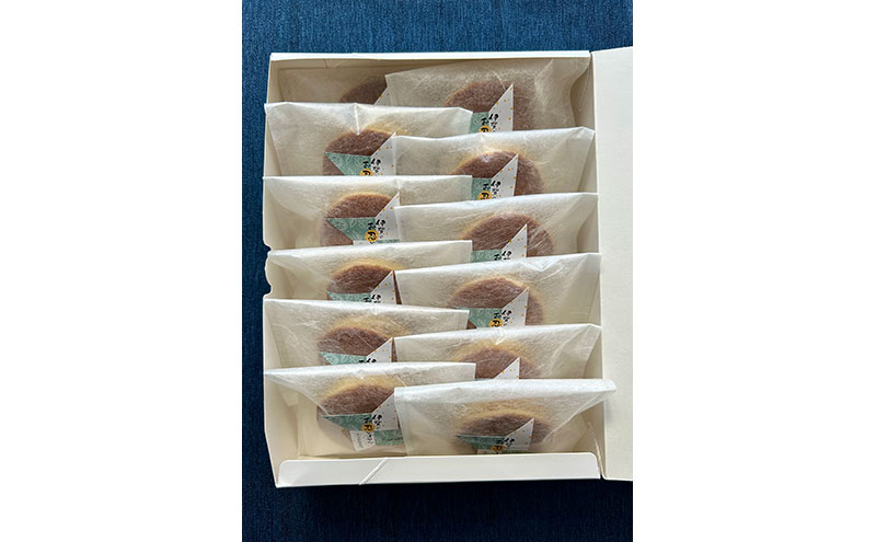 【話題の新商品】伊賀のお忍びオヤツ24個入り（12個入×2箱） 名張土産 伊賀土産 和菓子 おやつ スイーツ 伊賀 どら焼き 忍者 忍 手裏剣 クルミ キャラメル 三重県 名張市