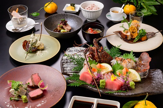 世界遺産リゾート 里創人 熊野倶楽部 宿泊券 50,000円分 【ミシュランガイド2019 三重旅館部門 最高ランク評価☆】 宿泊券 宿泊チケット チケット 割引券 宿泊補助券 旅行券トラベルクーポン トラベル 旅行 観光 温泉 グルメ 人気 おすすめ 三重県 熊野市【madm0002A】