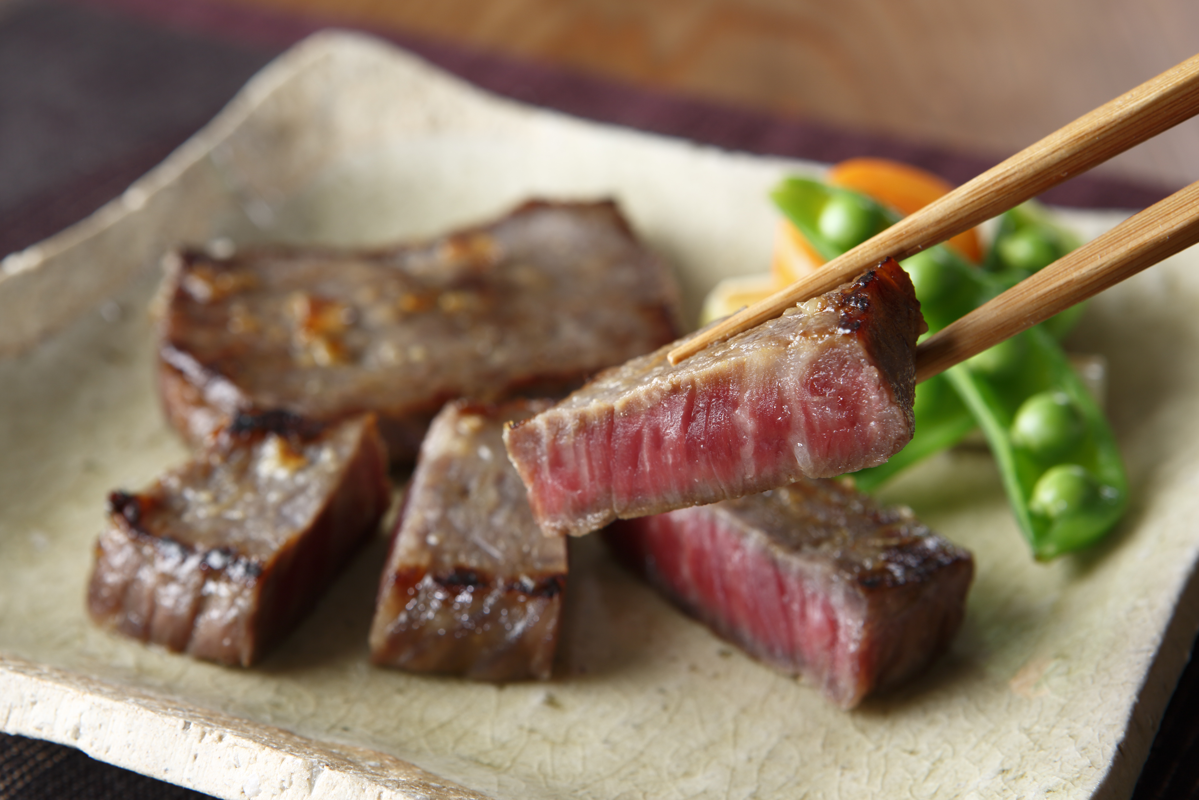 【高島屋選定品】＜お肉の専門店スギモト＞松阪牛ステーキ用（モモ肉）TSY-204　モモ肉６００ｇ TSY-03-04