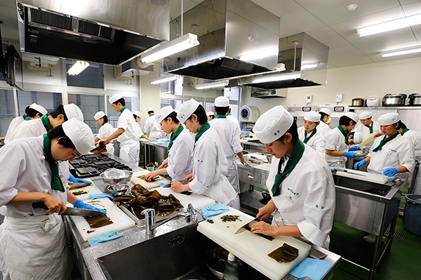 MG‐01　高校生レストラン「まごの店」ペアお食事券