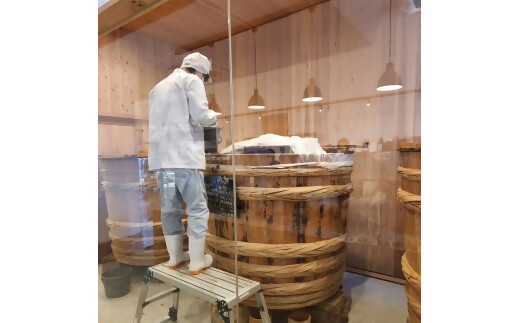 木桶でつくるおいしい酢　三重県多気町産の柿使用　&Vinegar柿　（アンドビネガーカキ）無糖と加糖　2本セット 健康　酢　調味料　【MV-01】