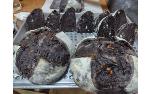 自家製天然酵母を使ったまっ黒チョコのカンパーニュ　【HTR-01】