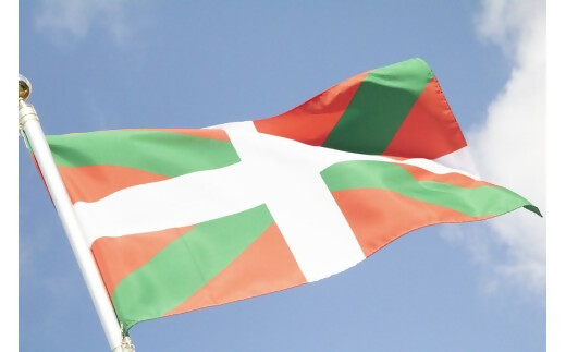 日本唯一の「バスクチーズタルト専門店」Egun onが届けるする　バスクチーズタルト 定番 3個　スイーツ お菓子 贈答品 贈答用 ギフト 三重県 多気町   エグノン　VT-85