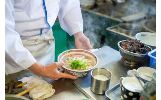 äžè¯ãã° ãåç£ ïŒäººå / äžåšå£« äººæ° ã©ãŒã¡ã³ æéºº ç麺 çãã 麺 ããŒãã èè ã©ãŒã¡ã³åº ã©ãŒã¡ã³ã¹ãŒã ããŒã«ããã å·èµäŸ¿ ãåãå¯ã 2人å 麺 ãå®¶åºçš å·èµ ç空ãã㯠äžéç 倧å°çº (001)