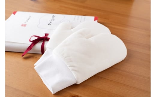 おてぶとん ／ やまちょう 手袋 保温 保湿 デリケート肌 綿 オーガニックコットン リラックス お家時間 寝具 インテリア くつろぎ 眠り ハンドケア 大台町 雑貨 ご自宅用 家庭用 ギフト 贈答用 三重県 大台町 (247)