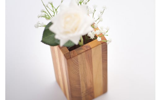大台町の木で作った　花瓶　大／ウッドクラフト廣田　逸品　インテリア　国産　木材　三重県　大台町(0090)