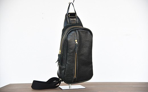 高級レザーを使った大人の　ワンショルダーバッグ　ナイトブラック【CC23W】