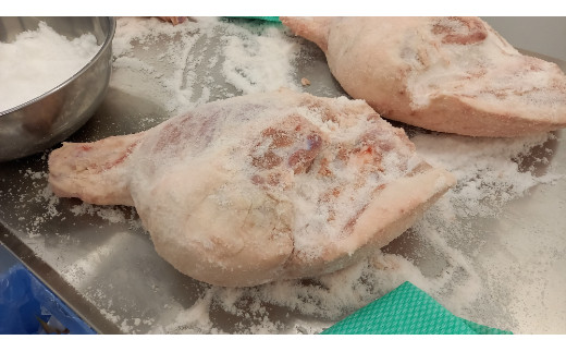 【総本家　肉のあさの】【ワークショップ】国産黒豚もも肉を使った生ハム手づくり体験（１本分）【AE17W】