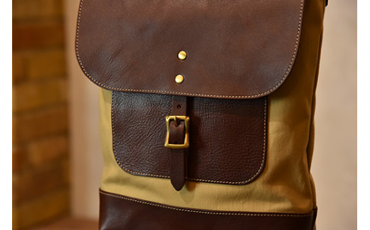 近江牛レザーと地産帆布で作ったショルダーバッグ　ダークウォルナット　縦型【CC26W】