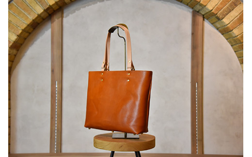 近江牛レザーを贅沢に使ったトートバッグ　ブライトキャメル【CC28W】