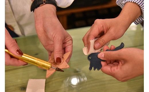 近江牛レザークラフト体験　第二弾　レザーコースター　キーホルダーを作ろう【CC31W】