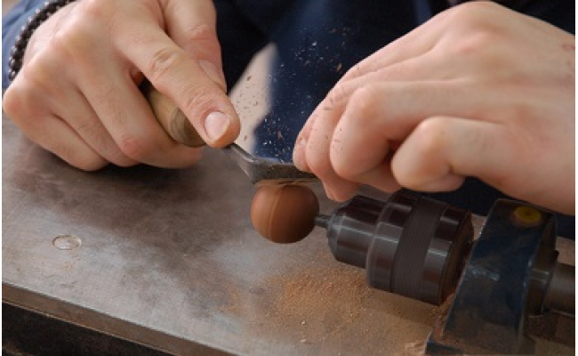 1400年の歴史を誇る近江の数珠職人が手掛けた念珠（男性用）【F001W】