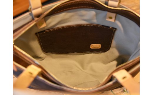 ハンドメイド　レザートートバッグ・名入れ可能【CC05W】