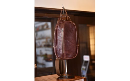 ハンドメイド　レザーワンショルダーバッグ・名入れ可能　【CC06W】