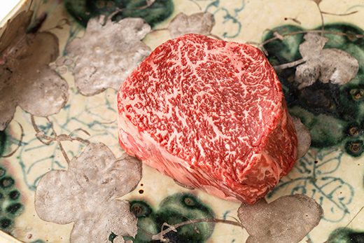 【寛閑観】近江牛　赤身ステーキ130ｇ×2枚（ランプ・イチボ）【冷蔵】【FR26W】