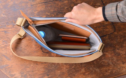 ハンドメイド　八幡帆布鞄　ショルダーバッグ　ヨコ型　琵琶湖ブルー　名入れ可　【CC10W】

