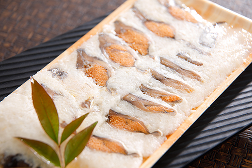 近江本にごろ　ふなずし　【160ｇ×1尾（スライス）】【AD02W】