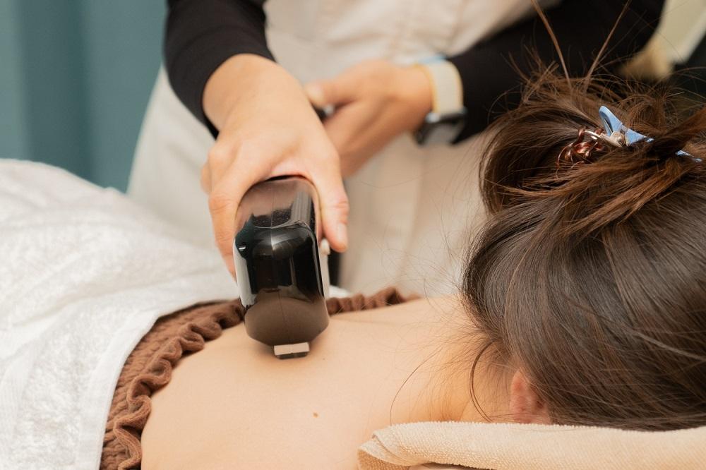 メンズ光脱毛☆人気の部位2か所セットでお試し体験（ヒゲと手の甲と指）