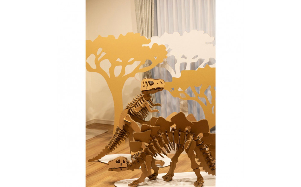 【Qumu】大型ダンボール骨格標本キット　ティラノサウルス