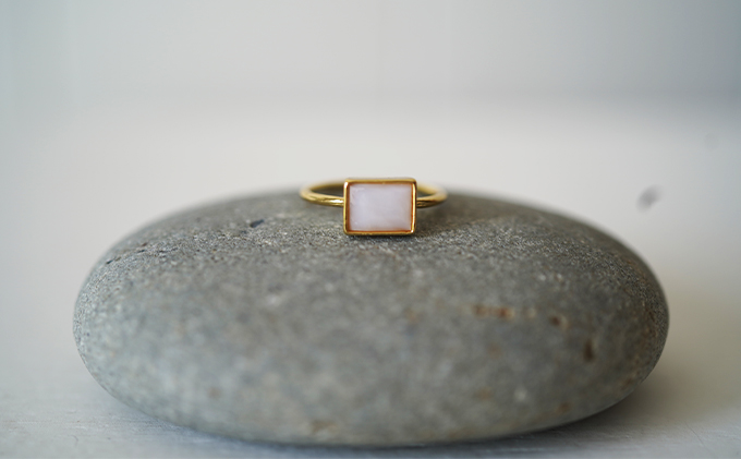 池蝶貝（イケチョウガイ）レグタングルリング【13号】 アクセサリー 指輪 ファッション小物 雑貨