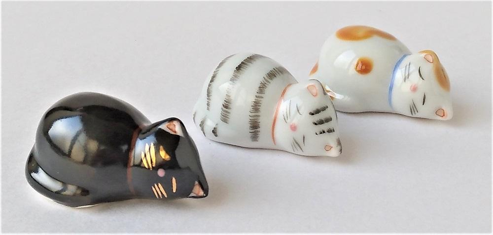 【ギャラリー洛中洛外】のんびりお昼寝ネコちゃんのお箸置き ひだまり猫箸置