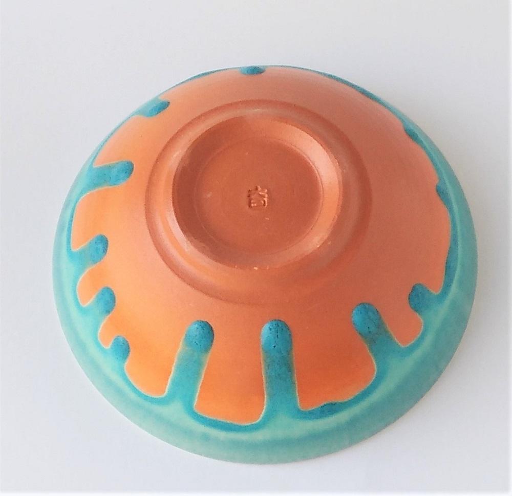 【ギャラリー洛中洛外】生地の緋色釉に美しい青が映える器 碧彩ボウル（小）