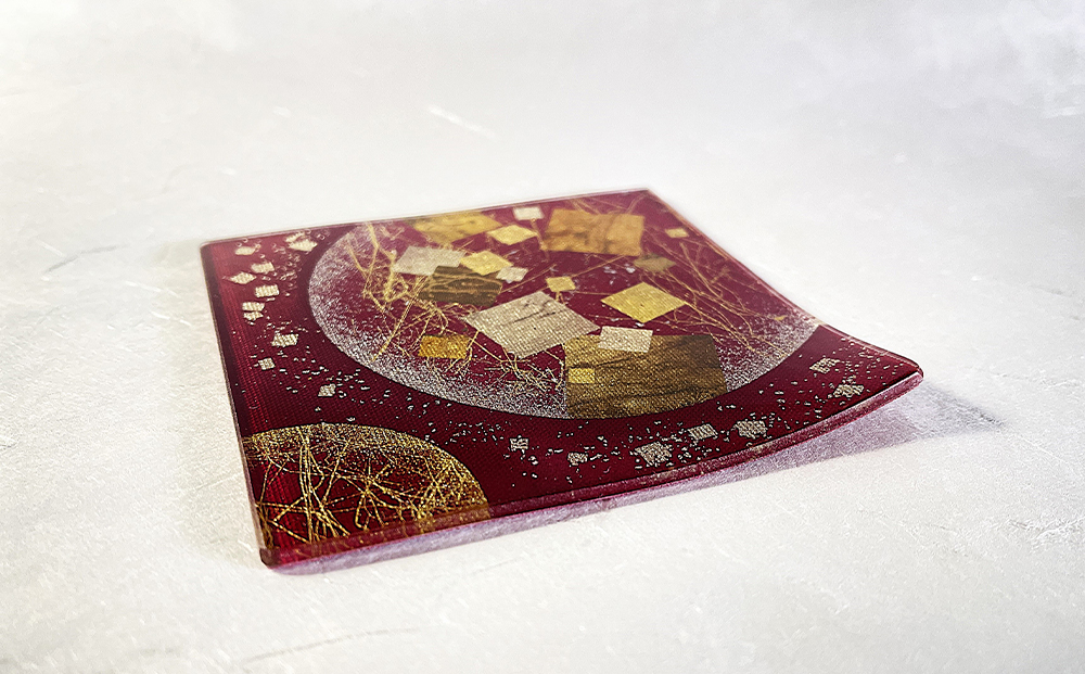 ãé圩工èžå±±ç°ãé圩åçŠ
ã¬ã©ã¹ã®åšãåèåç¿ãååæïŒèµ€é»ïŒ