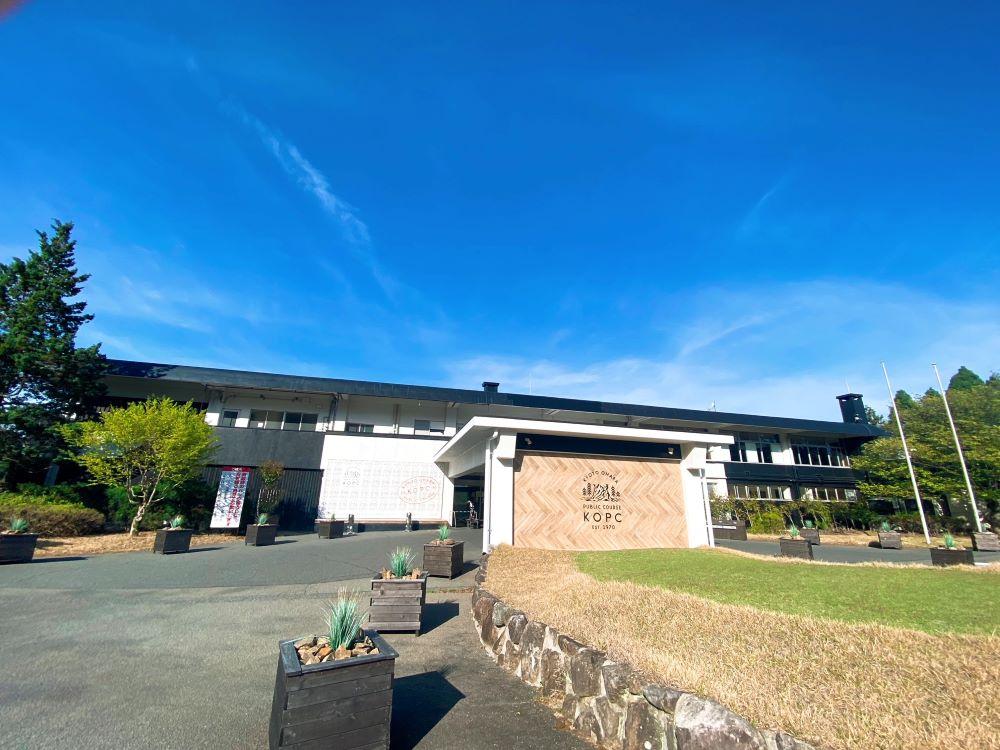 【京都大原パブリックコース】何曜日でもご利用可能！ゴルフプレー代金やレストランで利用できる！15,000円ご利用券（1,000円×15枚）
