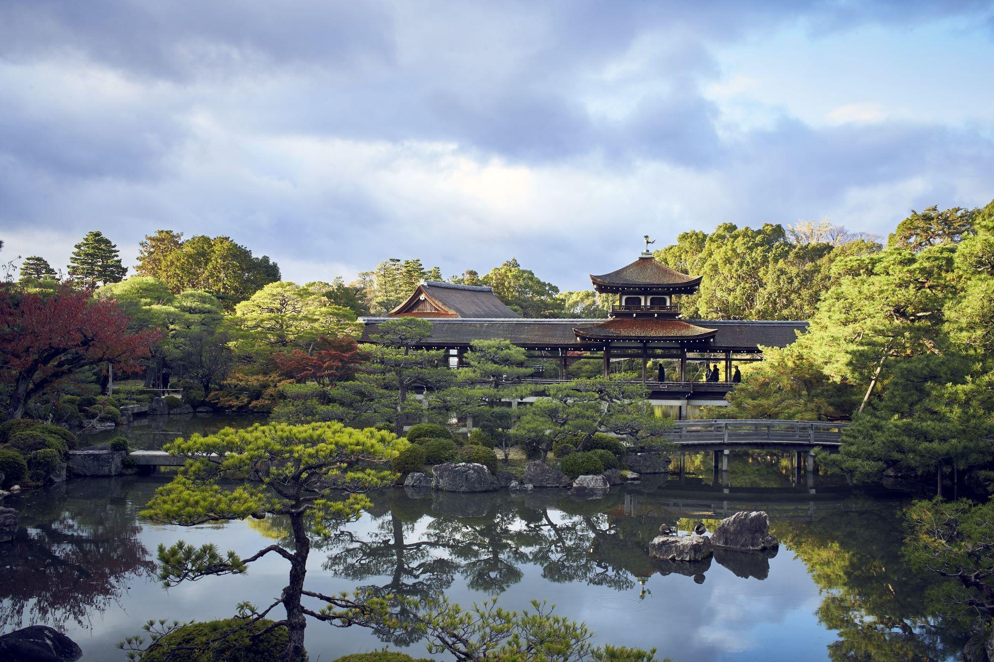 【平安神宮会館】ギフト券 3,000円｜京都 岡崎 名勝庭園 ギフト券 食事券［ 神苑 日本庭園 ランチ ディナー アフタヌーンティー ギフト券 食事券 人気 おすすめ 記念 お祝い 旅行 観光 食事 ふるさと納税 ］