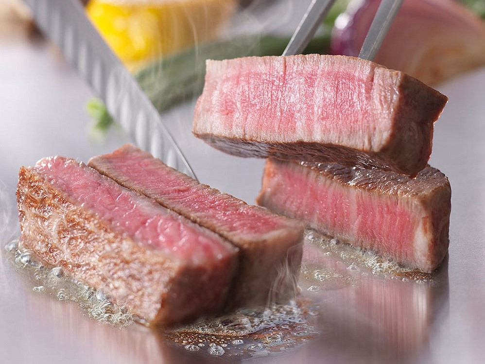 【ホテルグランヴィア京都／15階 鉄板焼 五山望 】レストランペアチケット(ランチ)［ 京都駅直結 人気ホテル 食事券 ホテル最上階 京都の街並みを一望 ランチ コース料理 2名様分 人気 おすすめ 食事 グルメ 旅行 観光 ホテル ふるさと納税］