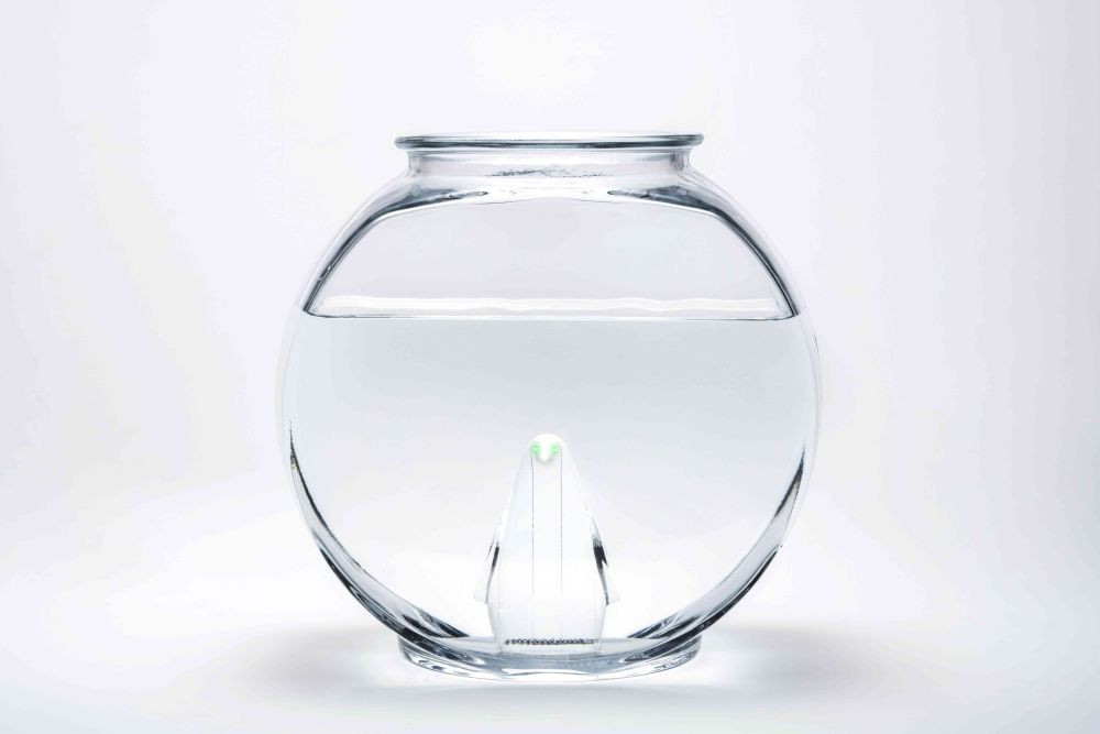 【世界初の全方位受光ソーラー】スフェラーペンギン＜3色セット＞［ 京都 世界初 太陽電池 スフェラ―パワー ペンギン ソーラー オブジェ かわいい 不思議 水槽用装飾品 ふるさと おしゃれ かっこいい 京都 通販 送料無料 ふるさと納税 ］ 