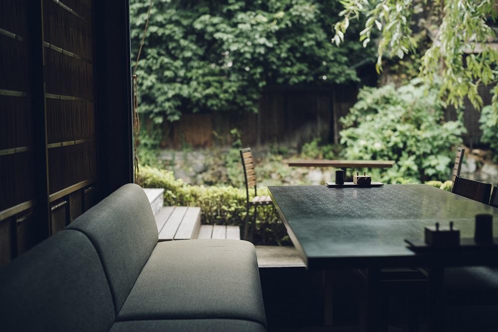 【三味洪庵】但馬牛 牛肉ちりめん(140g) 丹波黒豆ワイン煮(150g) セット(桐箱）