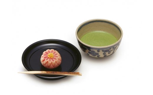 【西陣活性化を応援！】西陣老舗の和菓子ペア喫茶付き　きもの体験（１名様分）