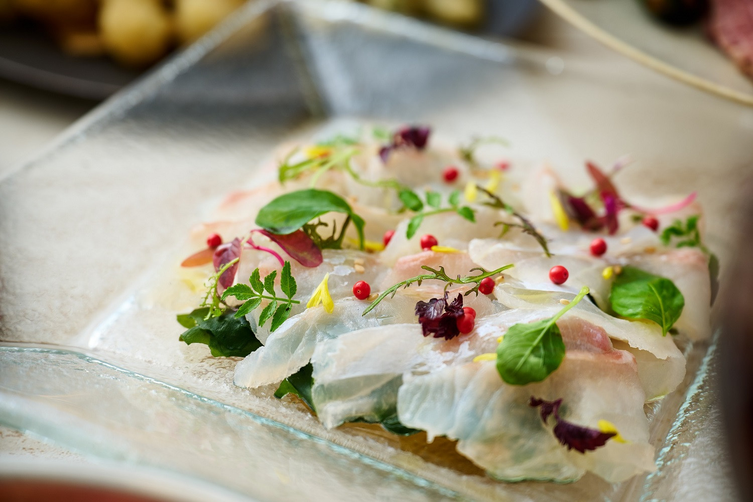 【ホテルグランヴィア京都／カフェレストラン ル・タン 】ランチバイキング2名様分｜京都駅直結 人気ホテル カジュアルダイニング 食事券［ 駅直結 大規模 カフェレストラン ランチバイキング ペア食事券 2人 人気 おすすめ 食事 ビュッフェ グルメ 旅行 観光 ホテル ふるさと納税 ］