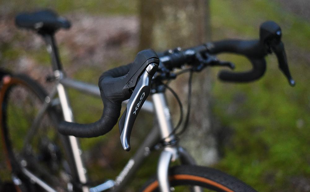 【VIGORE】山と旅の自転車プラス GRX820(2×12速)［ 京都 自転車 ビゴーレ ロードバイク 人気 おすすめ スポーツ アウトドア ツーリング ブランド メーカー ふるさと納税］ 