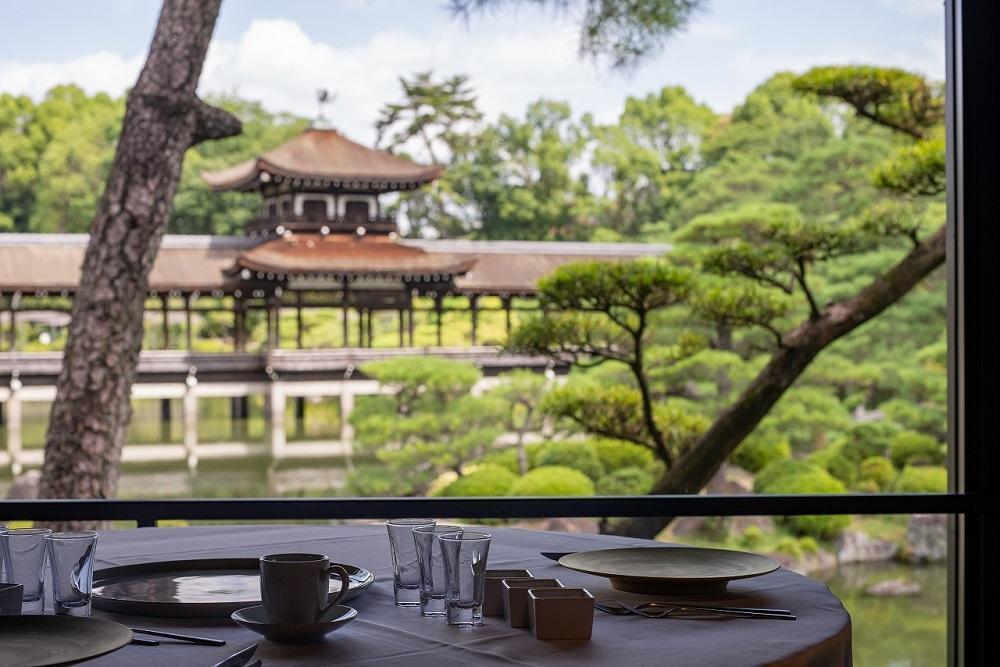 【HOTEL VMG RESORT KYOTO】ギフト券 3万円分×5枚セット［ 京都 東山 分散型ホテル 京のまち全体がホテル 割引 チケット 宿泊券 ギフト券 人気 おすすめ 宿泊 旅行 観光 宿 ホテル リゾート 人気観光地 ふるさと納税］