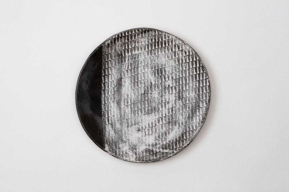 ＜つながるつたえる京都＞ 醍醐窯 AKA to KURO プレートLサイズ