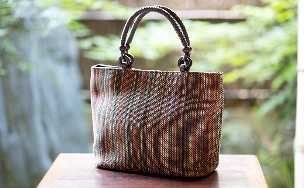 【京都三昌】レリーフメッシュ手提げ［ 京都 バッグ 職人 手作り 手提げ 鞄 麻の葉 ちりめん 上品 カジュアル フォーマル 雑貨 人気 おすすめ 外出 おでかけ お取り寄せ 通販 送料無料 ふるさと納税 ］