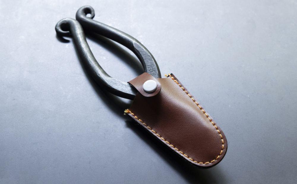 【金高刃物老舗】花鋏 黒打ち（五寸五分）