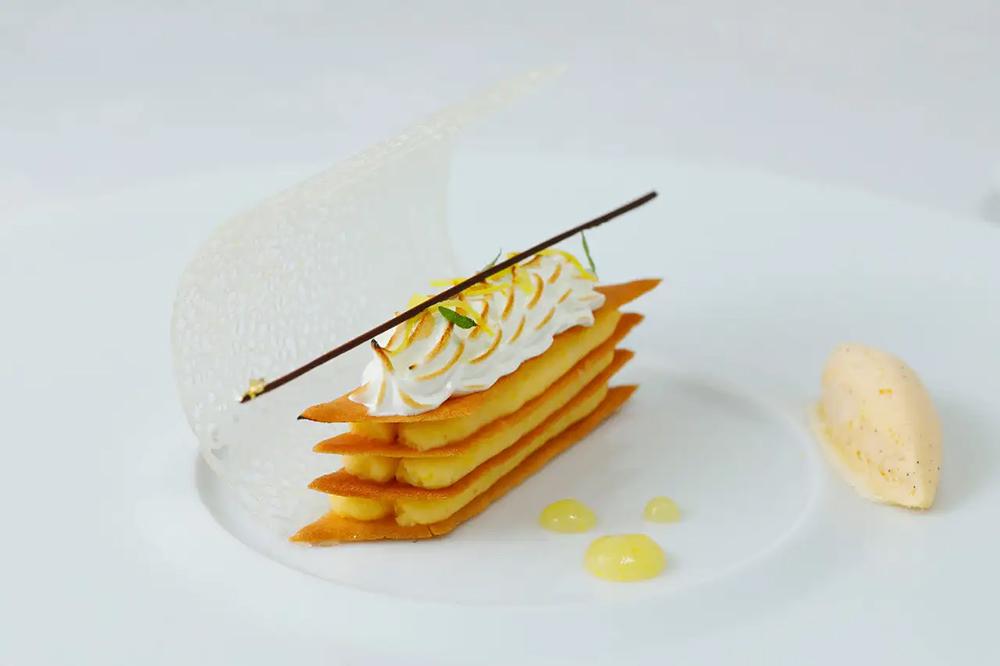 【La Biographie…】≪ディナー≫ディネ おまかせコース2名様（ぐるなびセレクション）