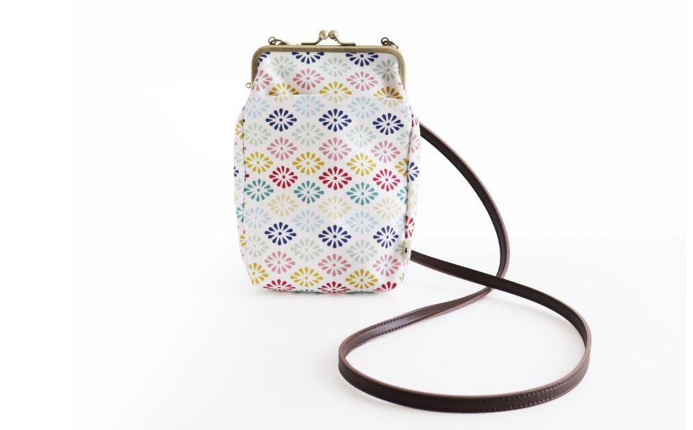 【AYANOKOJI】がま口お散歩ポシェット(京都菊菱 白)