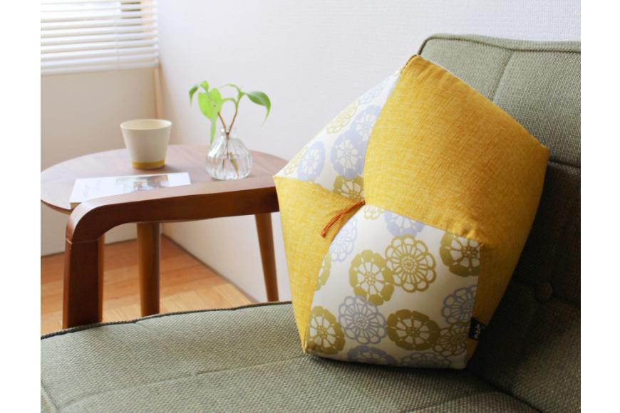 【 洛中高岡屋 】ラクにくつろげる おじゃみ座布団（木綿・菜の花フローラル）